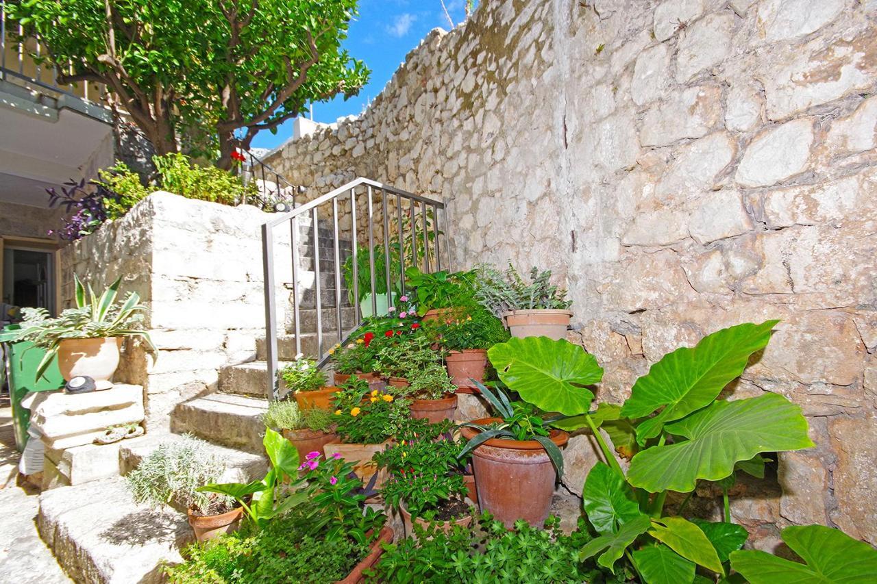 Villa Igrane Luaran gambar